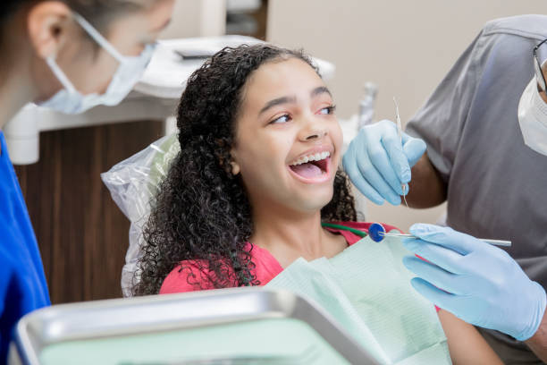 Best Emergency Dental Care for Broken or Chipped Teeth in Buttonwillow, CA