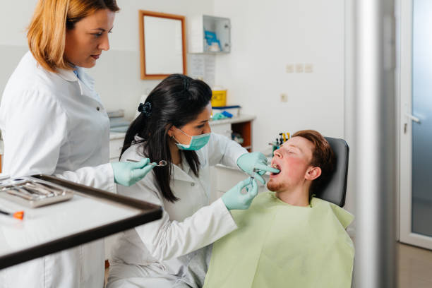 Best Cosmetic Emergency Dentistry in Buttonwillow, CA