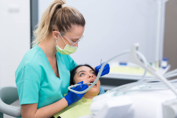 Best Emergency Tooth Extraction in Buttonwillow, CA