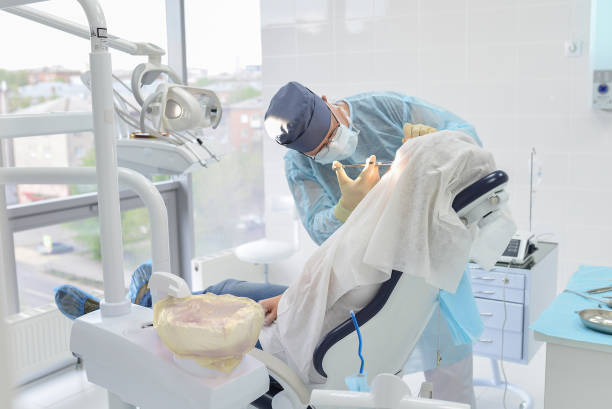 Best Emergency Tooth Extraction in Buttonwillow, CA